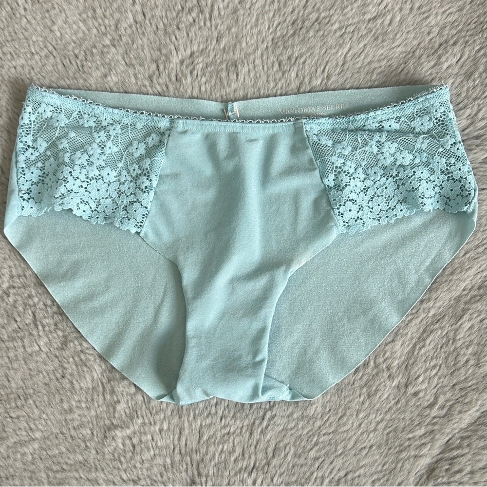 Victoria's Secret Hiphugger No Show Panty XS